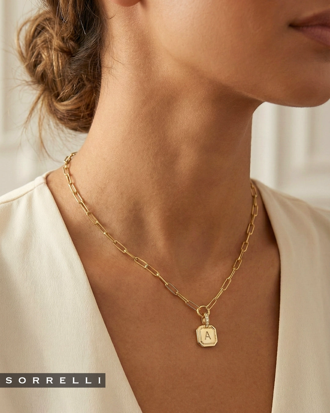 Q Initial Charm - CFR26BGCRY